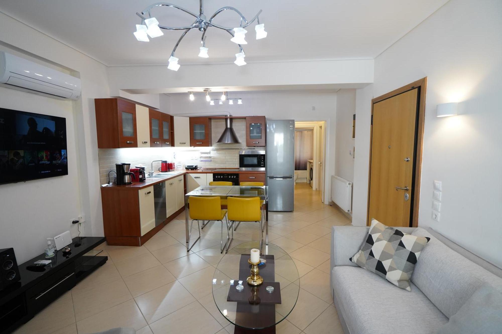 Garden Apartment Next To The Mall -Private Parking アテネ エクステリア 写真