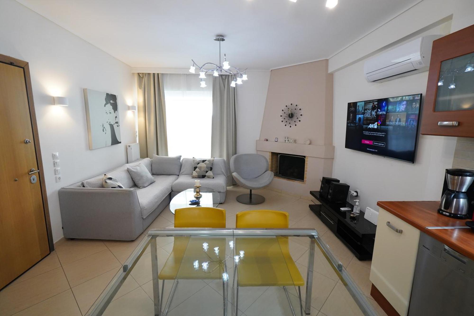 Garden Apartment Next To The Mall -Private Parking アテネ エクステリア 写真
